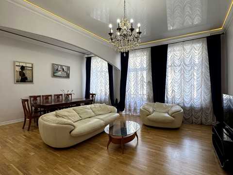 квартира по адресу Шота Руставели ул., 12