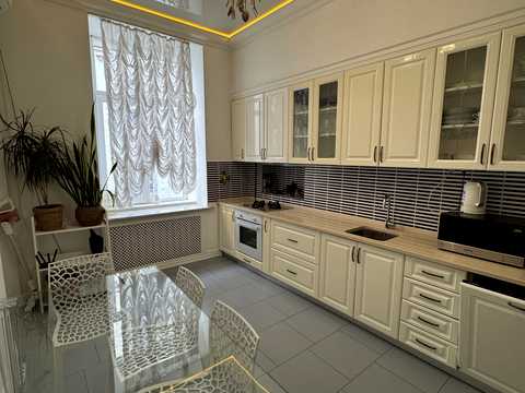 квартира за адресою Шота Руставелі вул., 12