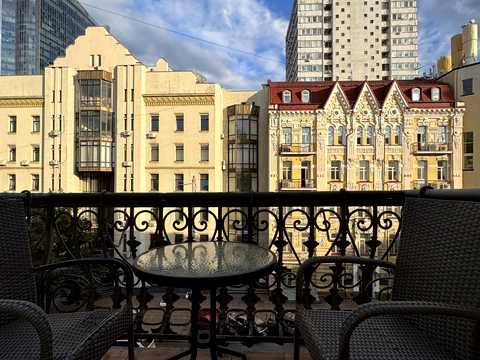 квартира за адресою Шота Руставелі вул., 12