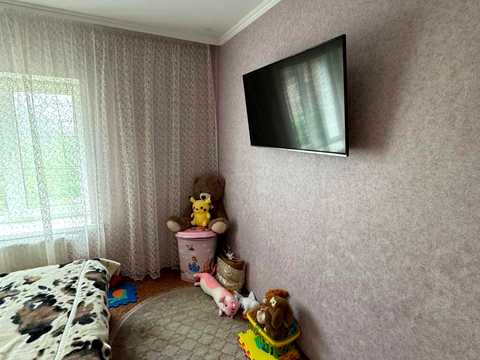 квартира за адресою Зенітна вул., 10