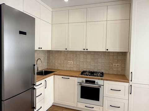 квартира за адресою Озерна вул., 14а
