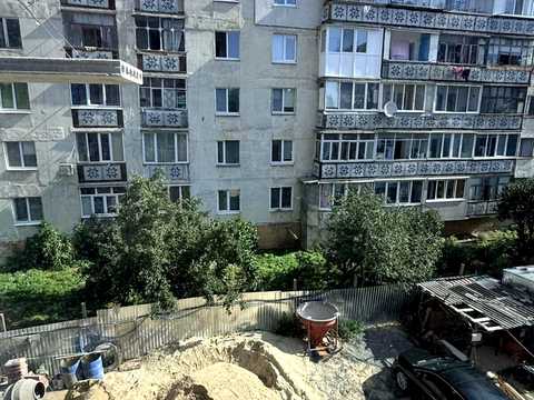 квартира за адресою Євгена Коновальця вул., (Будинок)