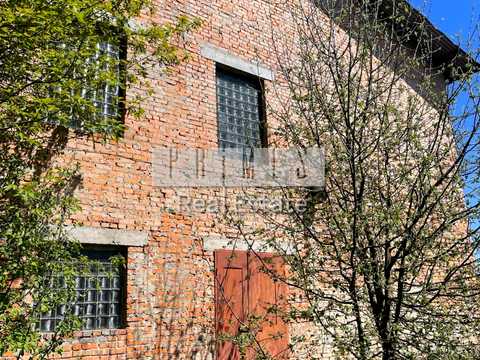 комерційна за адресою Вчених вул., 4
