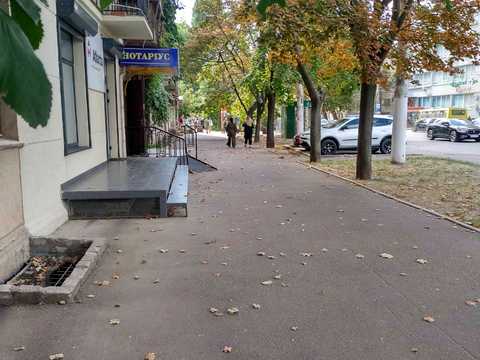 комерційна за адресою Лесі Українки просп. (Гагаріна), 23