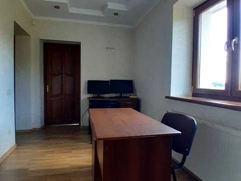 будинок за адресою Михайла Грушевського вул.