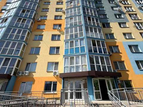 квартира за адресою Берковецька вул., 6