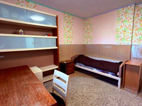 квартира за адресою Хотинська вул., 12