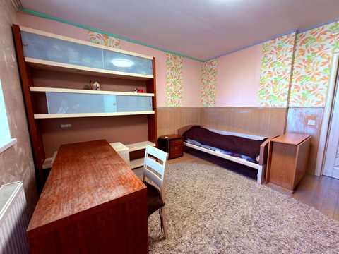 квартира за адресою Хотинська вул., 12