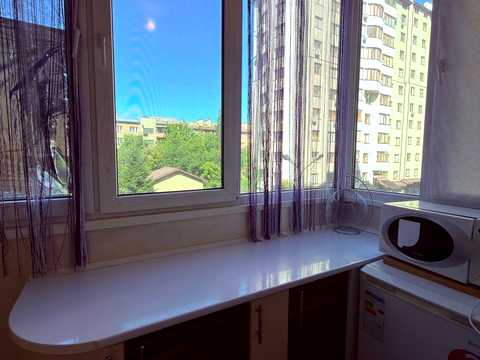 квартира за адресою Хотинська вул., 12
