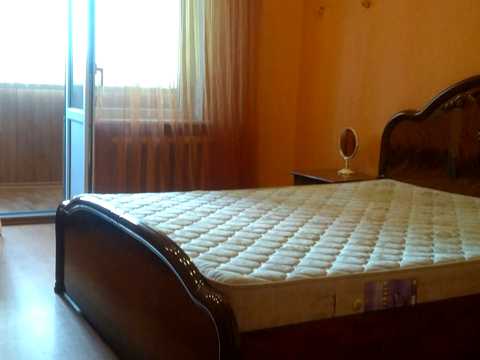 квартира за адресою Тополина вул., 18