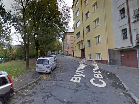 паркомісце за адресою Львів, Юрія Мушака вул., 22