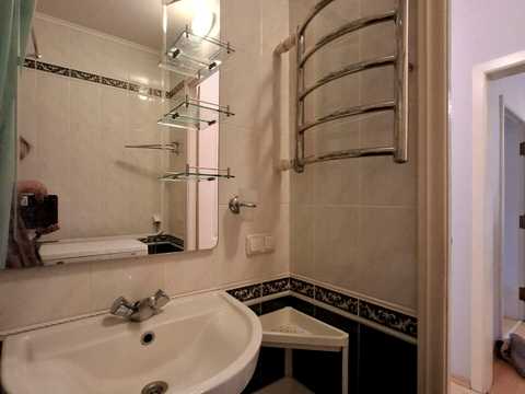 квартира за адресою Академіка Глушкова просп., 15