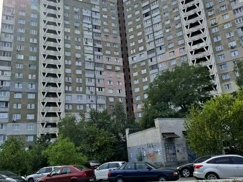 квартира за адресою Академіка Глушкова просп., 15