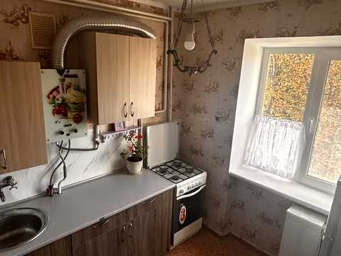 квартира за адресою Небесної Сотні вул. (Московська), 5