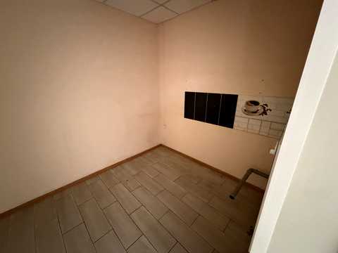 коммерческая по адресу Независимости ул. (Космонавта Попова), 28