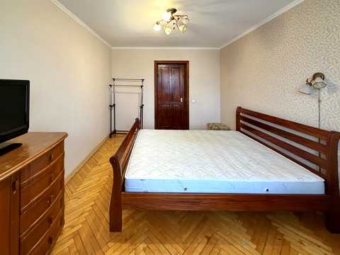квартира за адресою Золотоустівська вул., 44/22