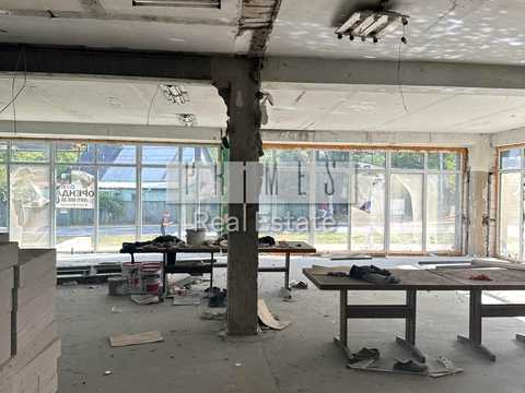 комерційна за адресою Садова вул., 14