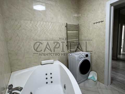 квартира за адресою Драгоманова вул., 2-Б