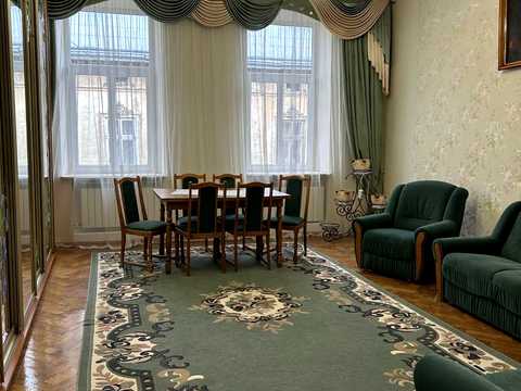 квартира за адресою Павла Римлянина вул., 12