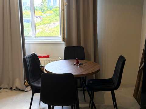 квартира за адресою Приозерний бульв., 6