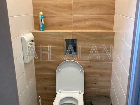 коммерческая по адресу Институтская ул., 2