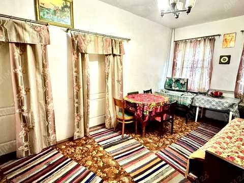 дом по адресу Центральна, 1