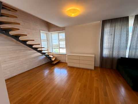 квартира за адресою Двірська вул., 4