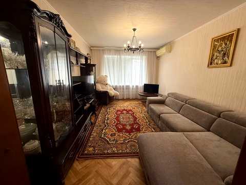 квартира за адресою Героїв просп., 4