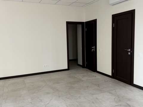 комерційна за адресою Краснова вул., (67 перлина)