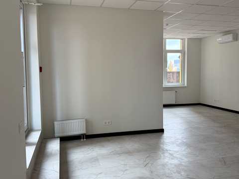 комерційна за адресою Краснова вул., (67 перлина)