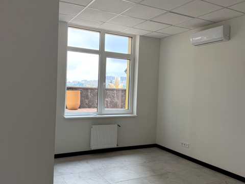 комерційна за адресою Краснова вул., (67 перлина)