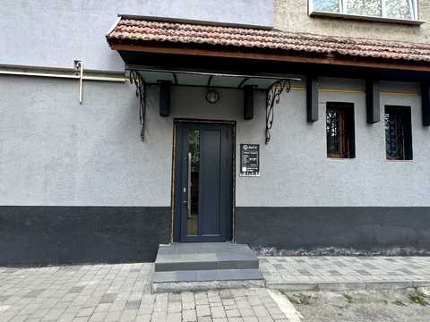 комерційна за адресою Івано-Франківськ, Курінного Чорноти вул., 10