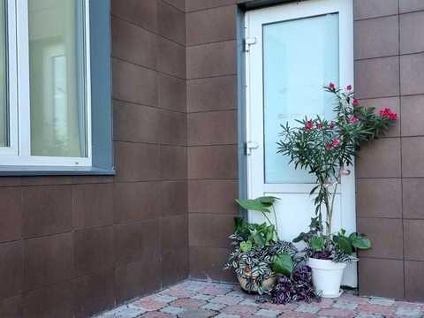 комерційна за адресою Київ, Саперно-Слобідська вул., 22