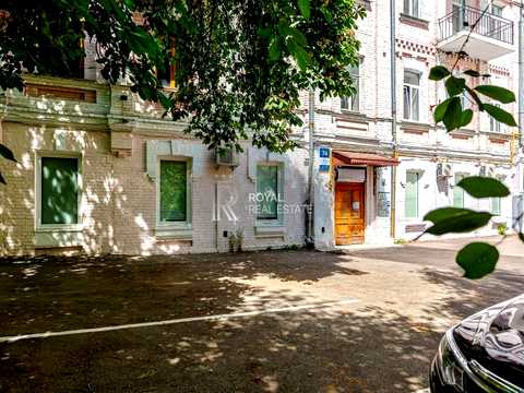 комерційна за адресою Богдана Хмельницького вул., 72-А