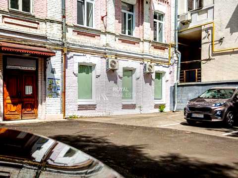 комерційна за адресою Богдана Хмельницького вул., 72-А