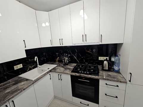 квартира за адресою Карла Мікльоша вул., 20-Б