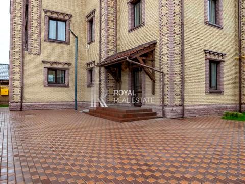 будинок за адресою Лобановського вул.