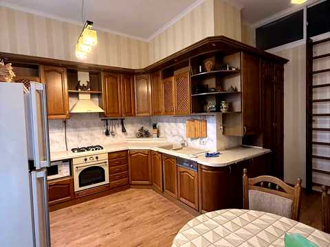 квартира за адресою Ніжинська вул., 64