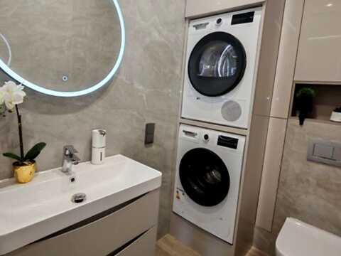 квартира за адресою Космонавтів просп., 49