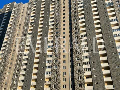 квартира за адресою Ревуцького вул., 54