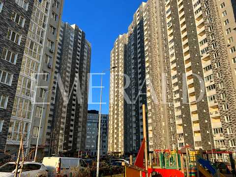 квартира за адресою Ревуцького вул., 54