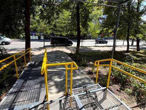комерційна за адресою Данила Щербаківського вул. (Щербакова), 31/40