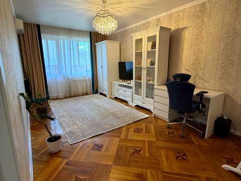 квартира за адресою Червоної Калини просп. (Володимира Маяковського), 37-А