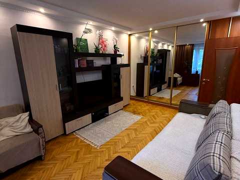 квартира за адресою Володимира Сосюри вул., 46