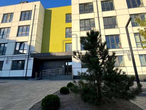 квартира за адресою Рівне, Фабрична вул., (Будинок 12)