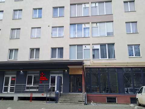 комерційна за адресою Сніжна вул., 52