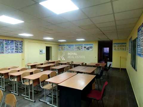 коммерческая по адресу Вишнева ул., 17