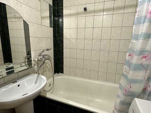 квартира за адресою Миколи Бажана просп., 28-В