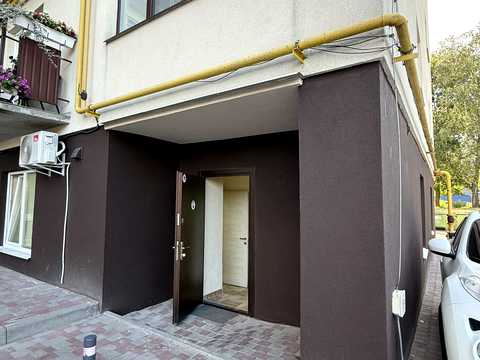 комерційна за адресою Митрополита Шептицького вул., 7