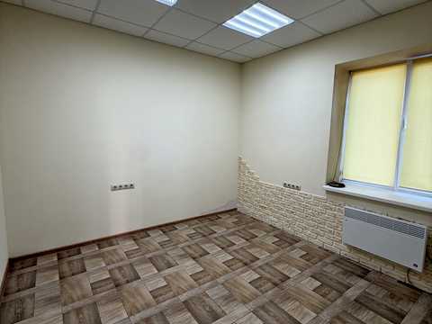 комерційна за адресою Митрополита Шептицького вул., 7